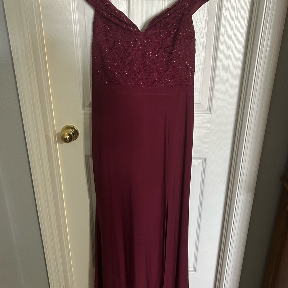 Elegant Burgundy Evening Gown
